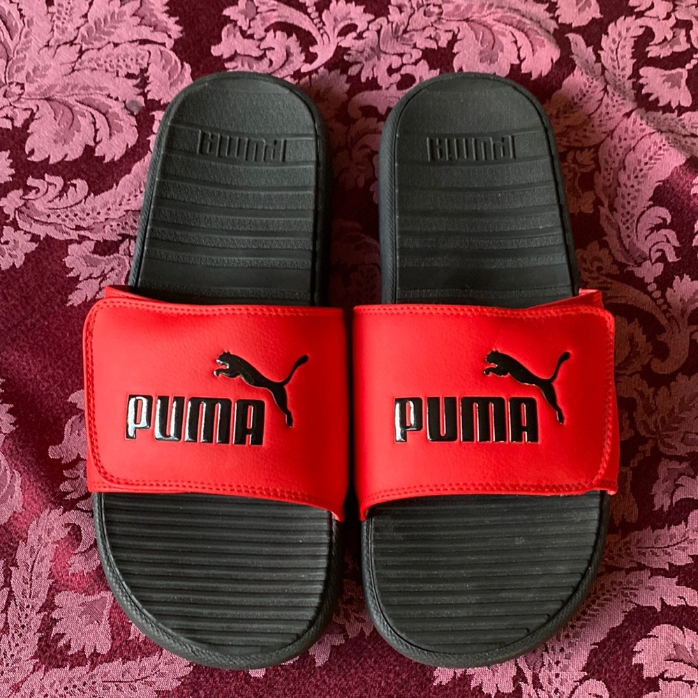 Men’s Like New Red Puma Slides Sz 10